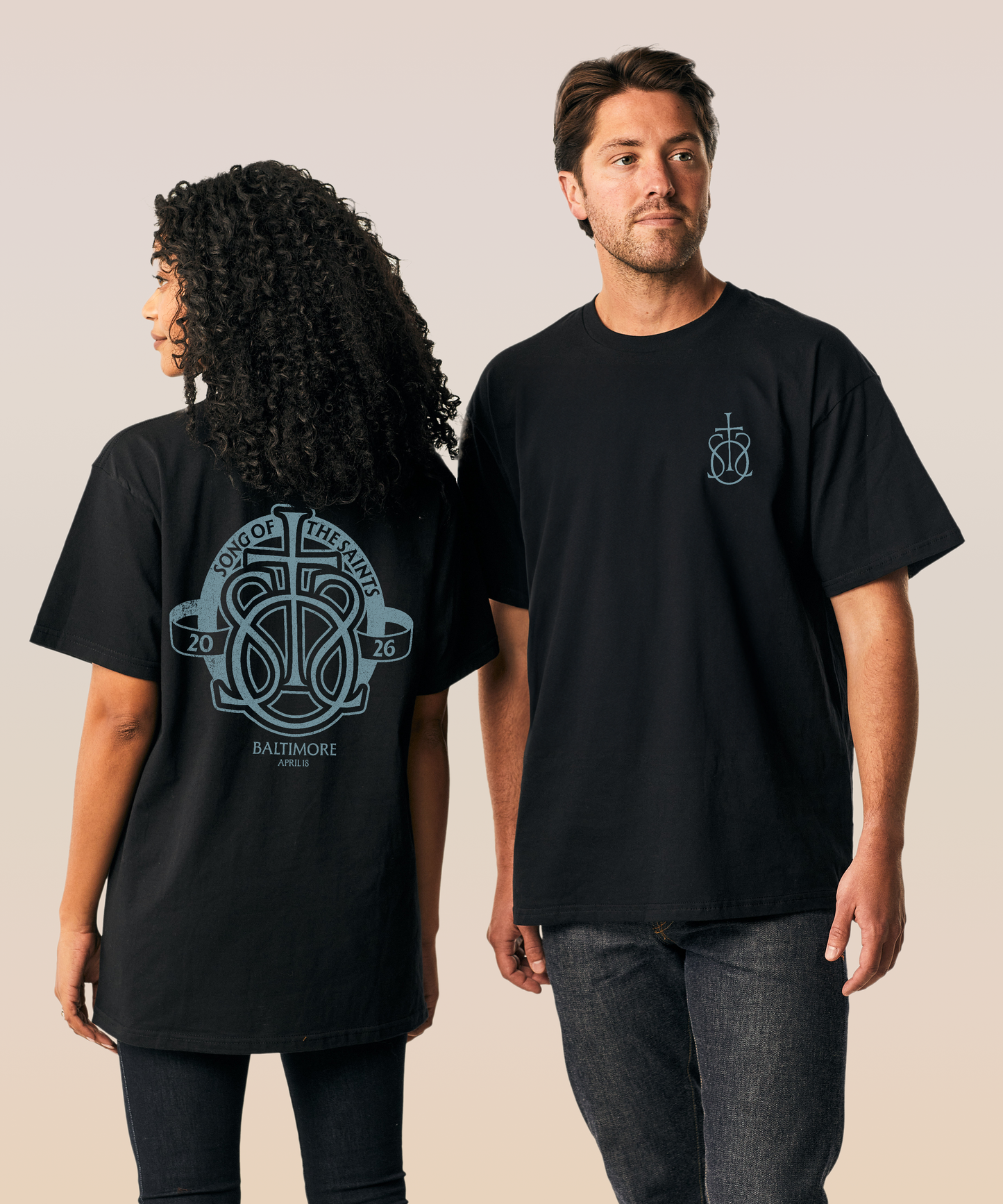 Front and Back Lifestyle {"imageType":"lifestyle","color":"Black"}