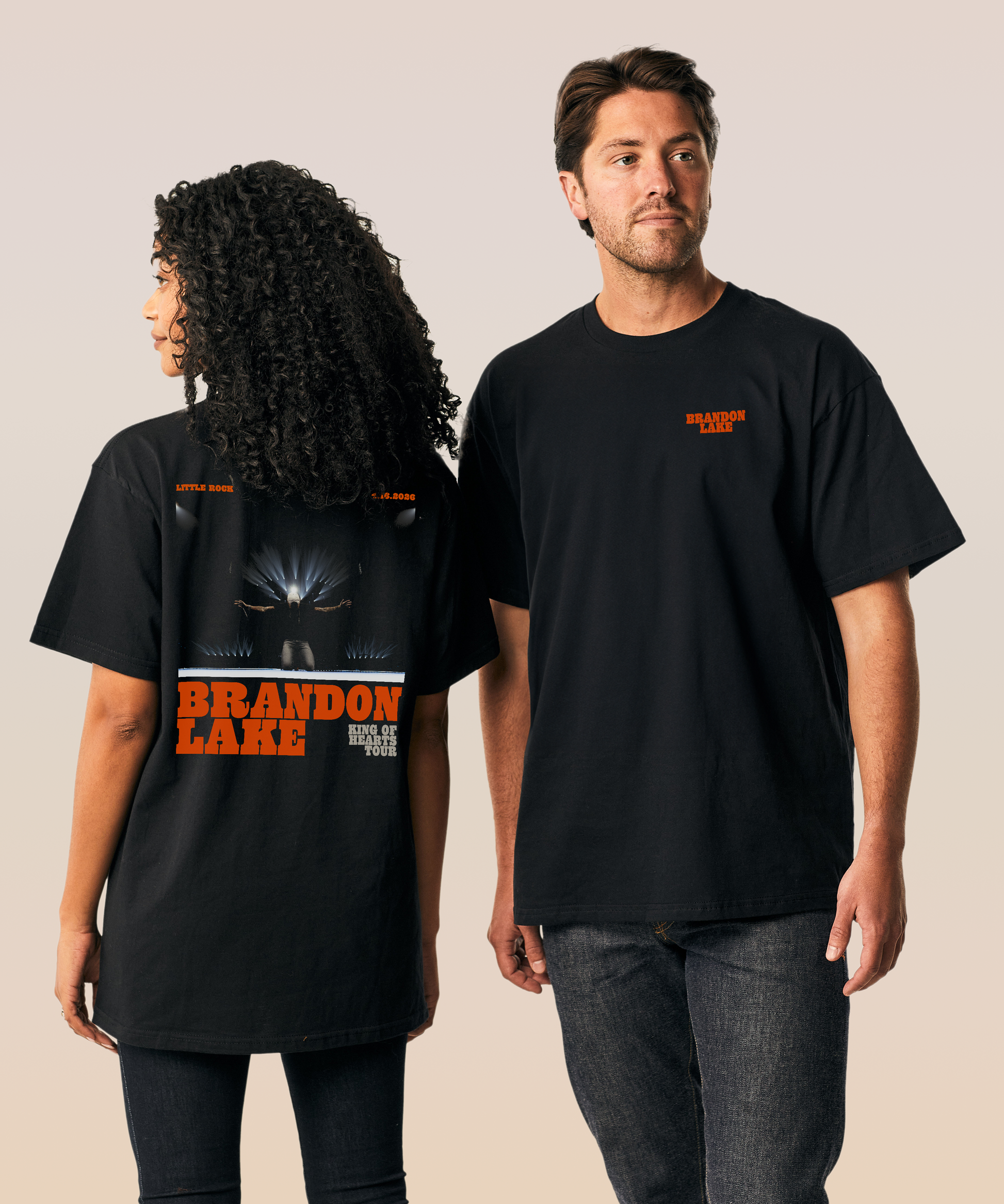 Front and Back Lifestyle {"imageType":"lifestyle","color":"Black"}